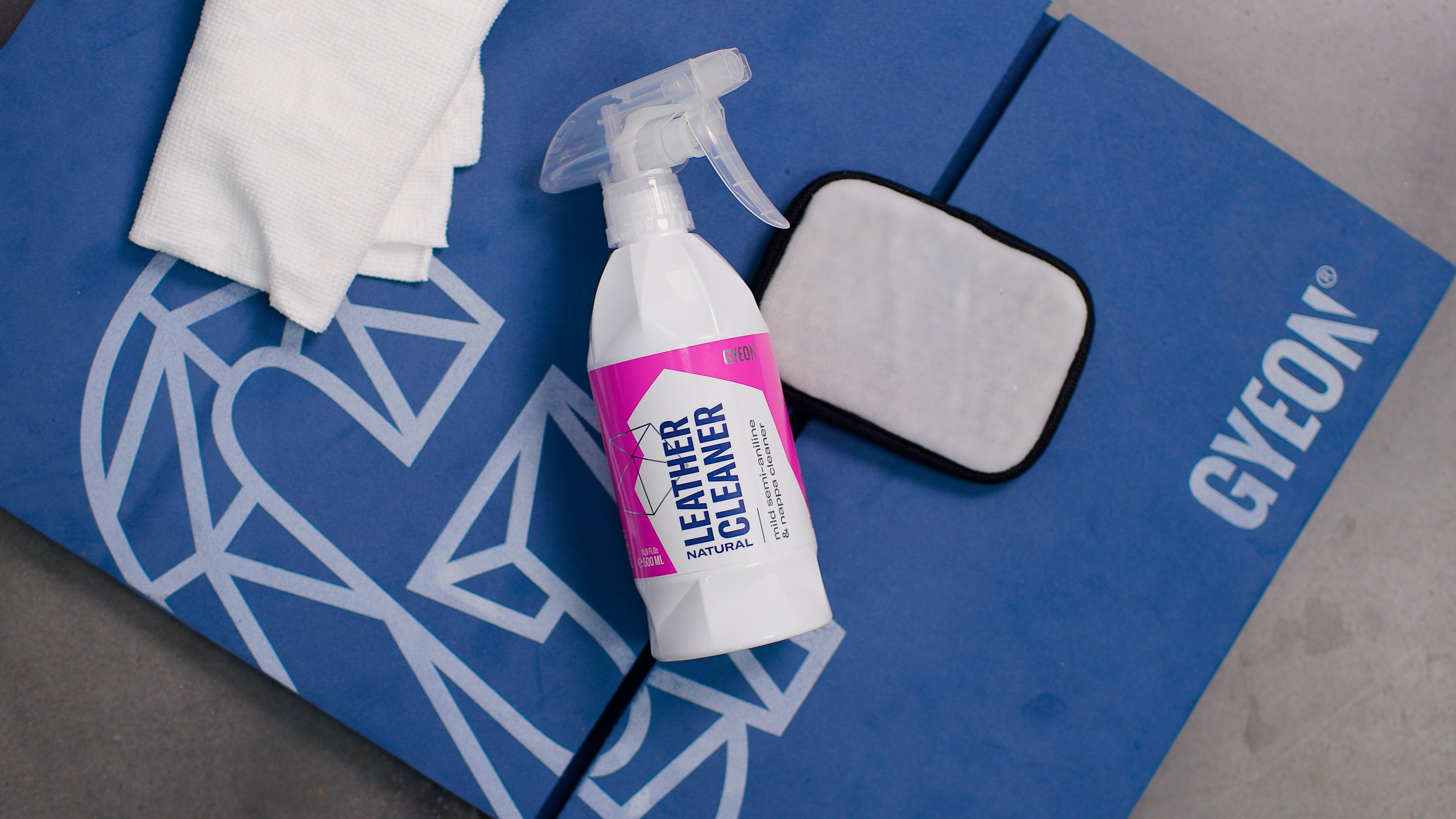 GYEON Q²M LeatherCleaner Natural veilige lederreiniger voor je auto interieur