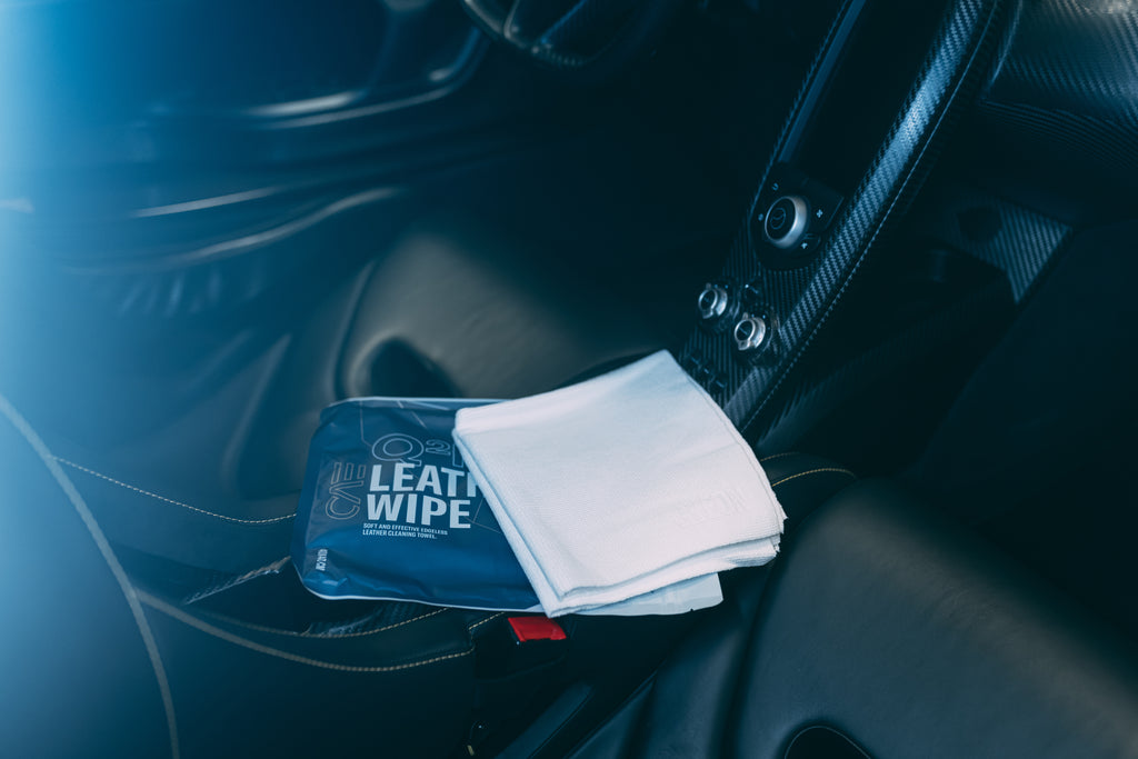 GYEON Q²M LeatherWipe EVO krasvrije doeken voor je lederen auto interieur
