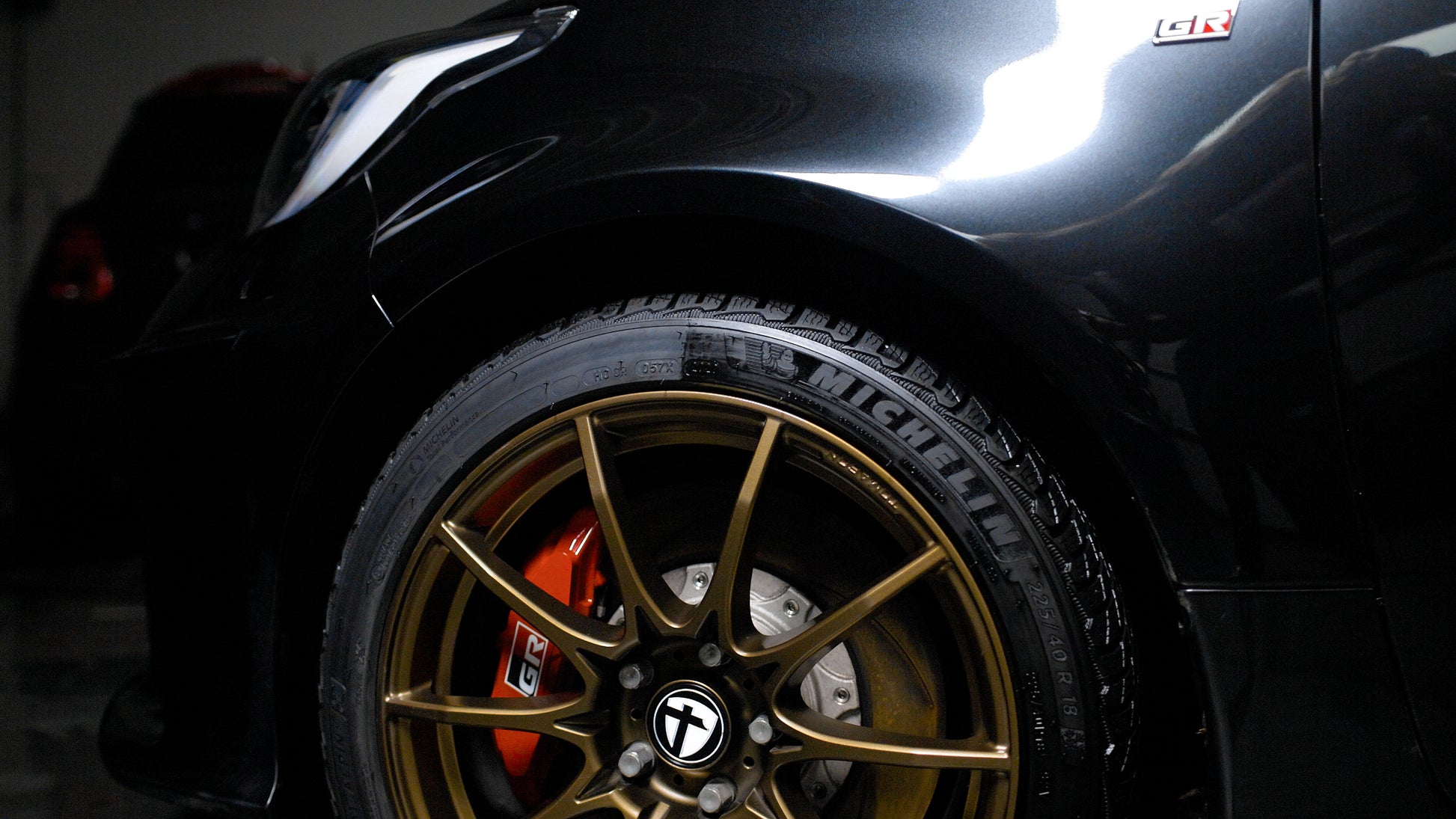 GYEON Q² Tire duurzame SiO₂ bandendressing voor je autobanden