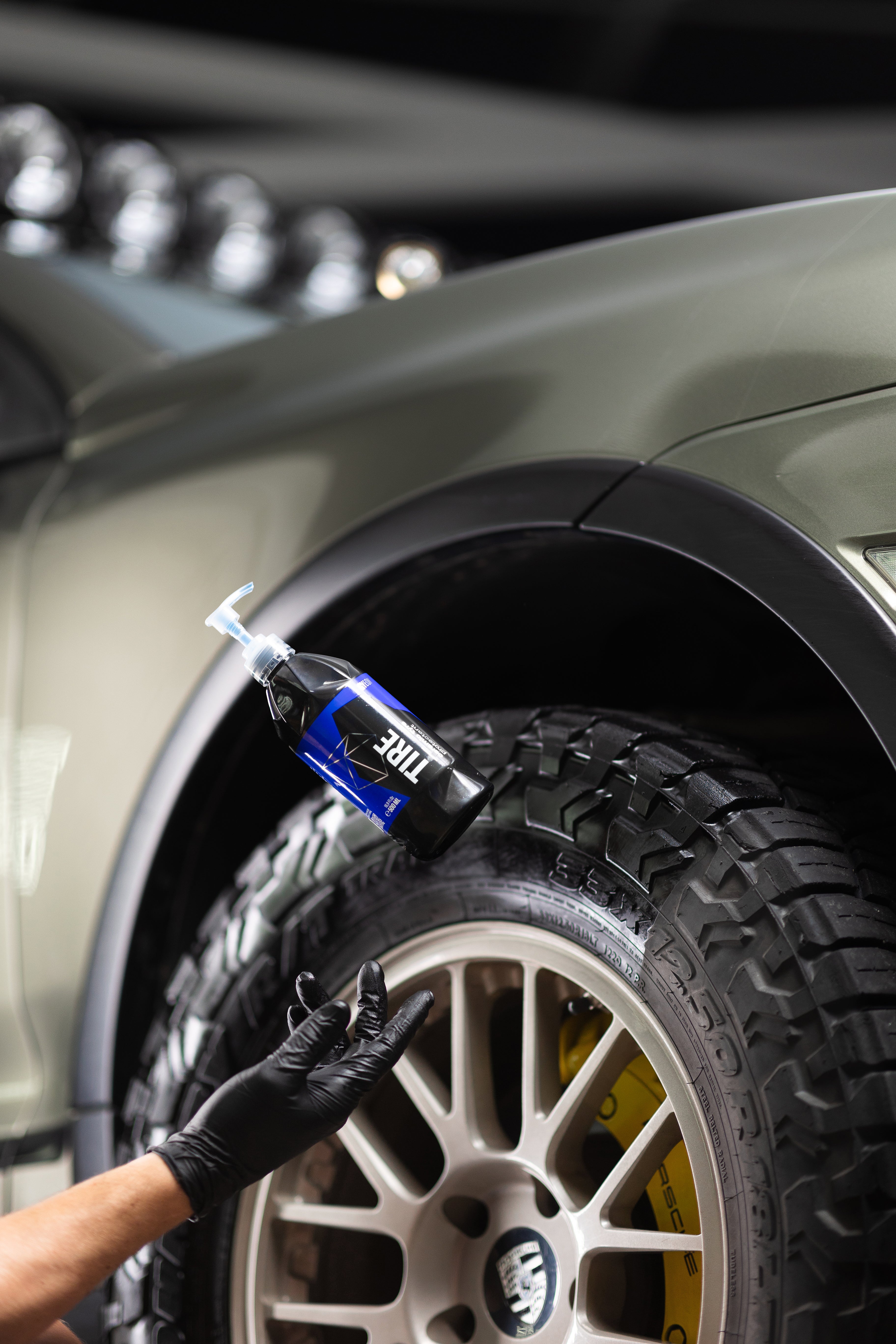 GYEON Q² Tire duurzame SiO₂ bandendressing voor je autobanden